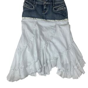 Candie's size 5 30 Asymmetrical Denim White Skirt ruffle cowgirl y2k vintage vib